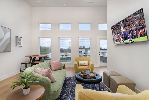 a-1057 E Trinity Ln, Nashville, TN, 37216-3040 | Card Image