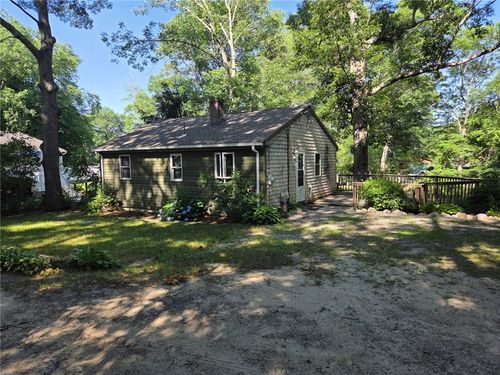 31 Lakeside Drive, Hopkinton, RI, 02832 | Card Image