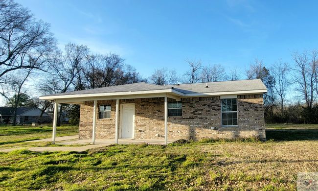 127 - 127 Us Highway 82 E, House other with 2 bedrooms, 1 bathrooms and null parking in Annona TX | Image 16