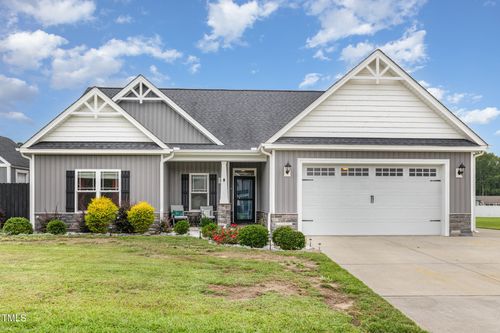 191 Fallingbrook Dr, Kenly, NC, 27542-8775 | Card Image