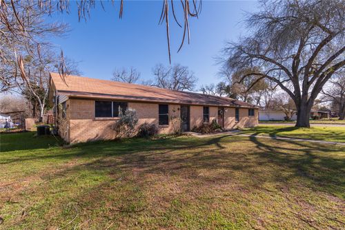 97 Peach Street, Luling, TX, 78648 | Card Image