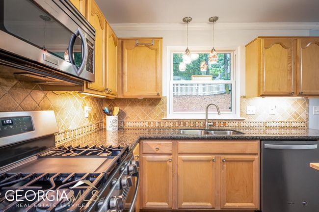 970 Cranberry Crk, House other with 4 bedrooms, 3 bathrooms and 2 parking in Roswell GA | Image 20