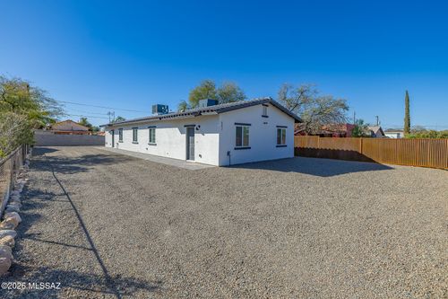 3044 N Estrella Ave, Tucson, AZ, 85705-4626 | Card Image