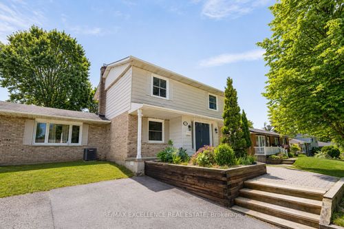 27 Wadsworth Dr, Ingersoll, ON, N5C3L3 | Card Image