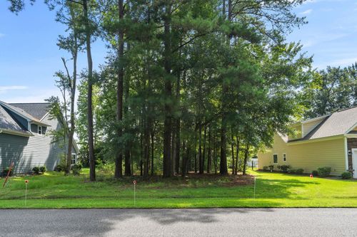 677 Shaftesbury Ln, Conway, SC, 29526-7196 | Card Image