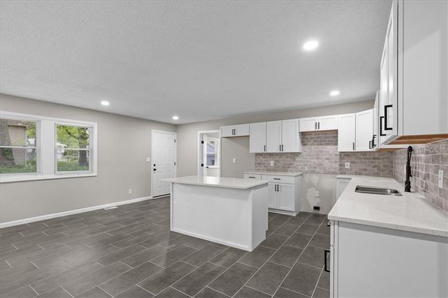11709 Delmar Dr, House other with 4 bedrooms, 2 bathrooms and null parking in Kansas City MO | Image 12