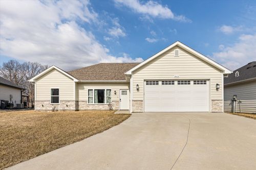 4509 Sassafras Ct, COLUMBIA, MO, 65201-8338 | Card Image