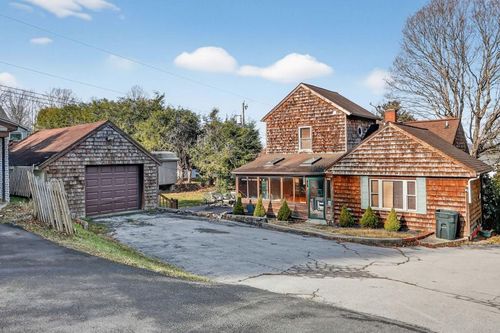 206 Sherwood Ln, Bluefield, WV, 24701-4824 | Card Image