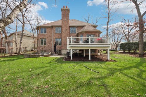 988 Danielson Ct, Gurnee, IL, 60031-4108 | Card Image