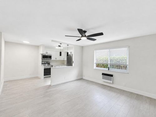 4-1129 Ne 5th Terrace, Fort Lauderdale, FL, 33304 | Card Image