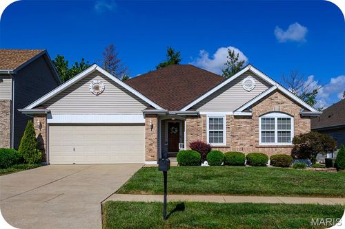 8419 Weber Trail Dr, Saint Louis, MO, 63123-4649 | Card Image
