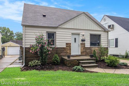 2157 Thomas St, Lincoln Park, MI, 48146-4803 | Card Image