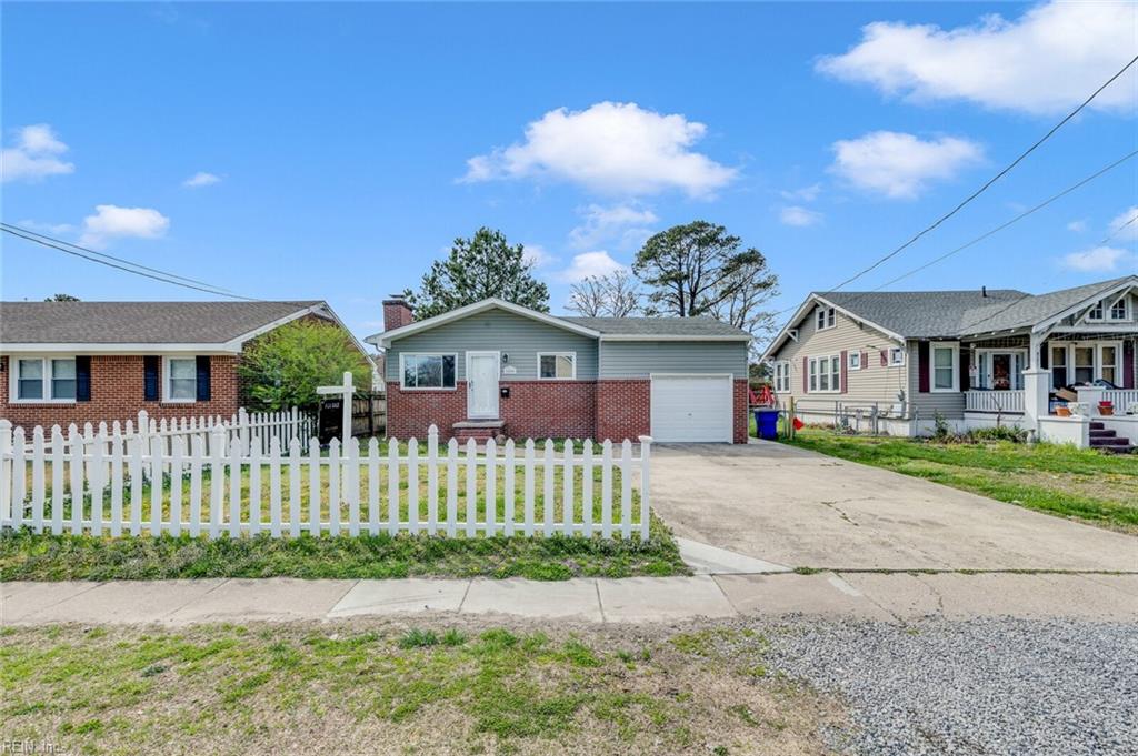 Kendale Dr, Mobile, AL 36606