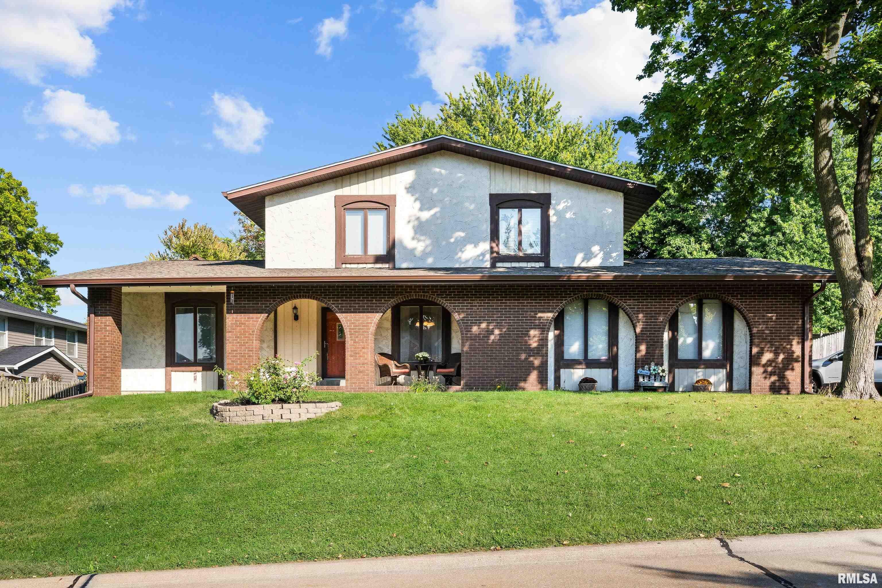 Christie Ct, Davenport, IA 52807
