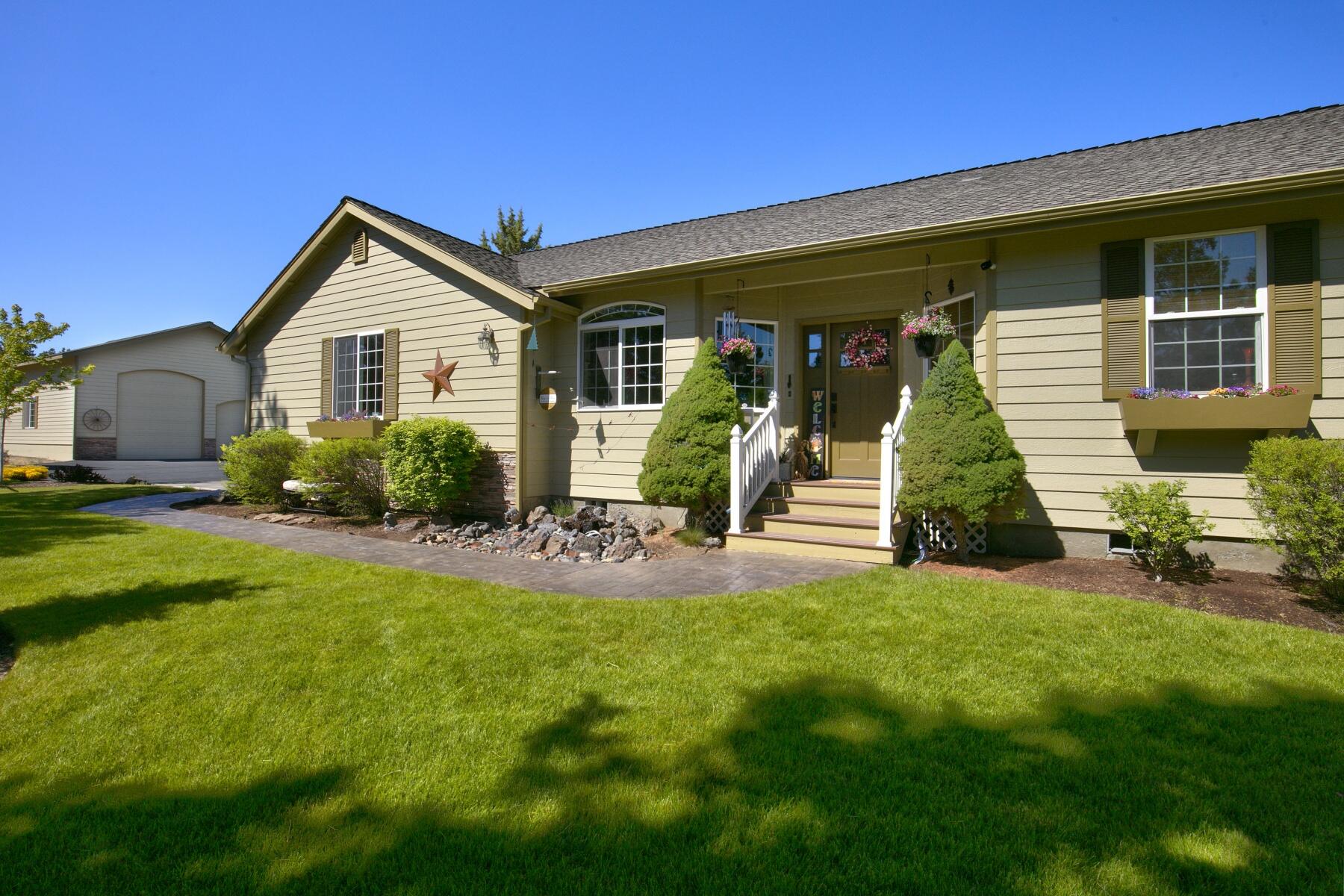74th St, Redmond, OR 97756