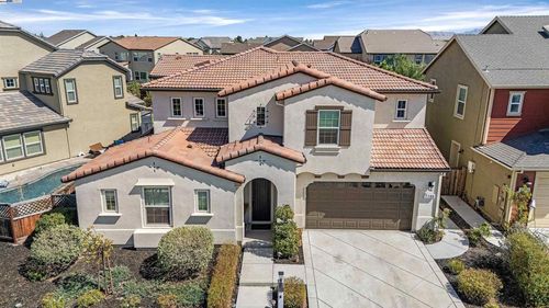 2288 Jessica Way, Tracy, CA, 95377-8389 | Card Image