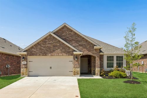 2907 Brady Starr Dr, Aubrey, TX, 76227-4730 | Card Image