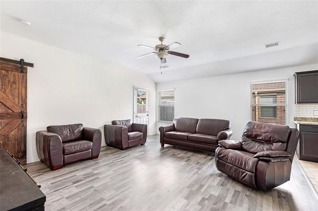 So much natural light! | Image 17