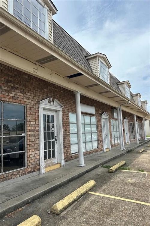 1320 Veterans Memorial Blvd, Metairie, LA, 70005-2745 | Card Image