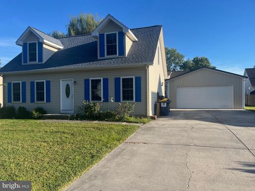 302 Woodsedge Ln, FELTON, DE, 19943-9542 | Card Image