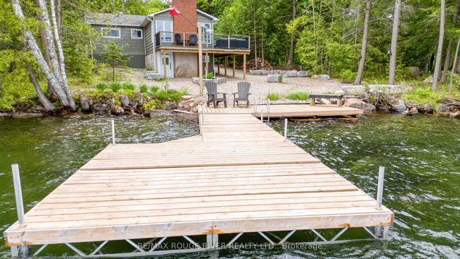 1039 W Cottage Dr, House other with 4 bedrooms, 2 bathrooms and 8 parking in Ompah ON | Image 4