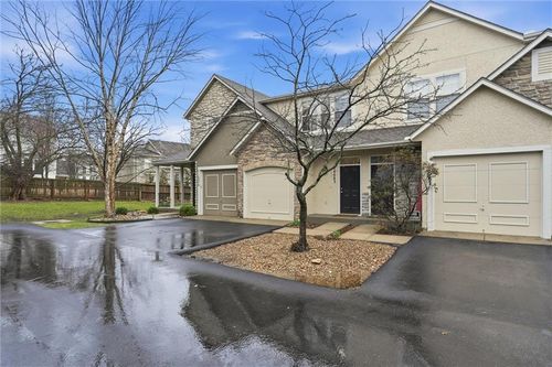 14083 W 112th Ter, Olathe, KS, 66215-7500 | Card Image