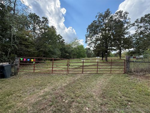 17844 688 Rd, Tahlequah, OK, 74464-0290 | Card Image