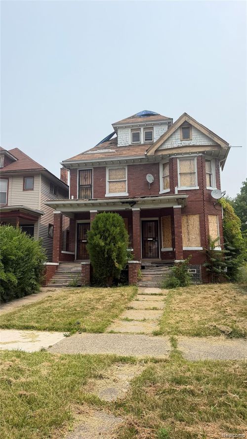 2634 Montclair Street, Detroit, MI, 48214 | Card Image