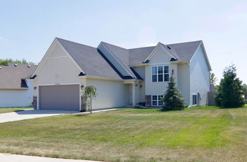 5806 Birdsong Ct, Grand Rapids, MI, 49508-2323 | Card Image