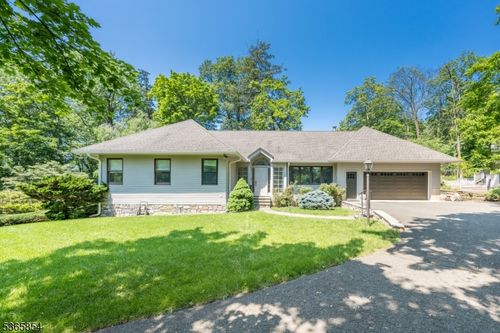31 Evergreen Ln, Watchung, NJ, 07069-6002 | Card Image