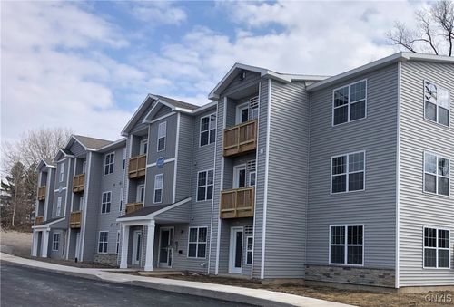 215-1219 Tulip St, Liverpool, NY, 13090-4518 | Card Image