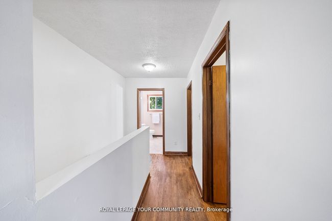 203 Taunton Rd W, House attached with 3 bedrooms, 2 bathrooms and 2 parking in Oshawa ON | Image 16