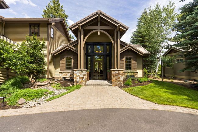 Front Entrance | Image 6