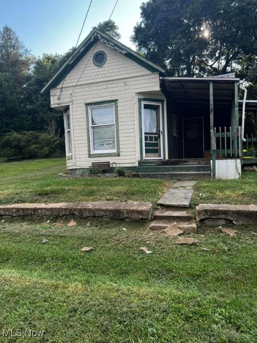 135 S Valley St, Corning, OH, 43730 | Card Image