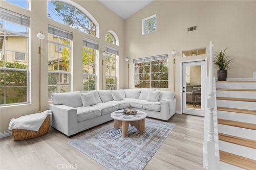 44 Tierra Montanosa, Rancho Santa Margarita, CA, 92688-3375 | Card Image
