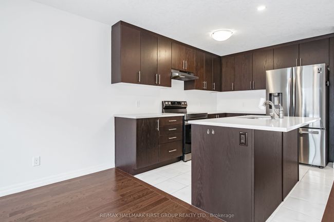 7 Pony Way, House attached with 3 bedrooms, 3 bathrooms and 1 parking in Kitchener ON | Image 14