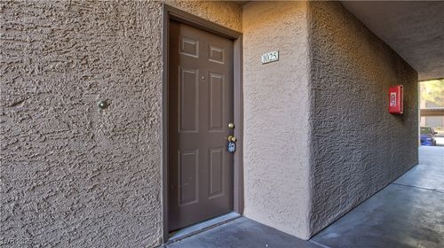 1025-2200 S Fort Apache Rd, Las Vegas, NV, 89117-5705 | Card Image