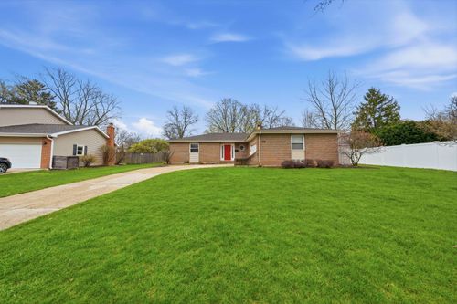 2011 Brentwood Ln E, Wheaton, IL, 60189-8545 | Card Image