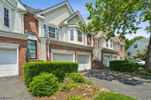 315 Winthrop Dr, Nutley, NJ, 07110-3902 | Card Image