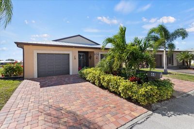 44 Ecuador Way, House other with 3 bedrooms, 2 bathrooms and null parking in Fort Pierce FL | Image 2