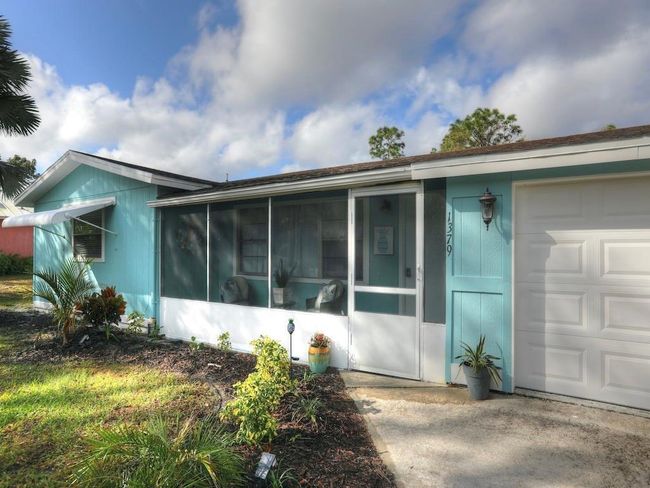 1379 Scroll St, House other with 2 bedrooms, 2 bathrooms and null parking in Sebastian FL | Image 4