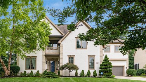 8933 Winding Creek Way, Pickerington, OH, 43147-8179 | Card Image