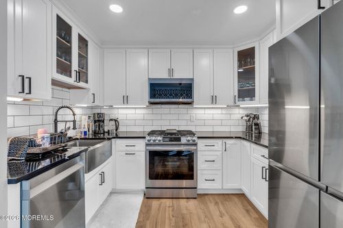 51-82 Cliffwood Ave, Cliffwood, NJ, 07721-1000 | Card Image