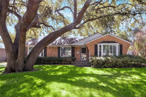 6228 Crestmont Dr, Dallas, TX, 75214-2018 | Card Image