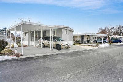 Manufactured / mobile home with a carport | Image 1