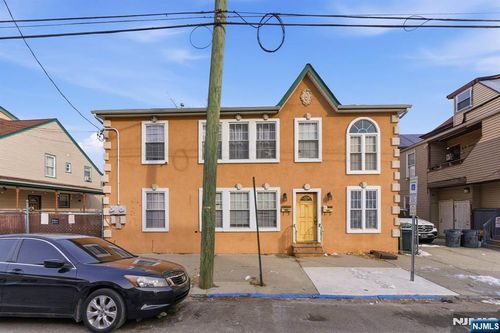 29-31 22nd Ave, Paterson, NJ, 07513-1620 | Card Image