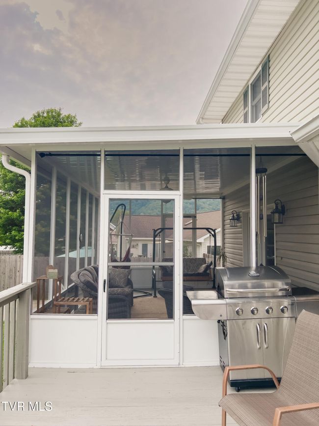 519 Foxgate Dr, House other with 3 bedrooms, 3 bathrooms and null parking in Erwin TN | Image 40
