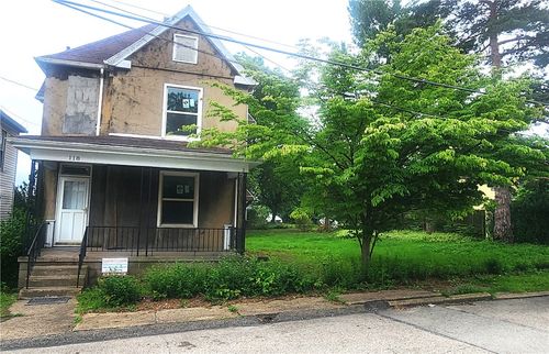 118 Brady Ave, Washington, PA, 15301-3924 | Card Image