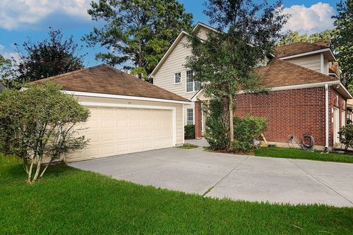 35 S Avonlea Cir, The Woodlands, TX, 77382-1068 | Card Image
