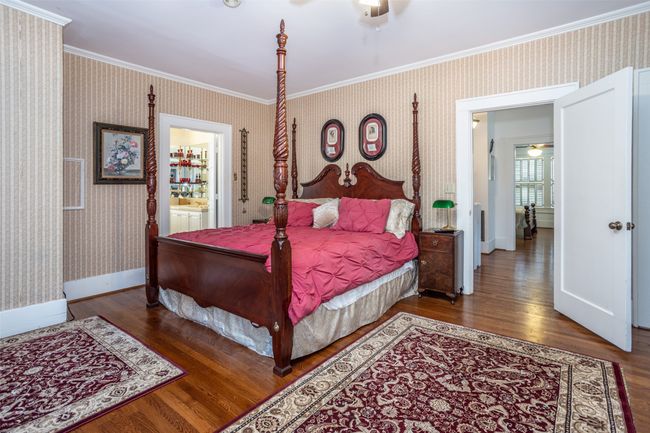1118 S Lindsay St, House other with 3 bedrooms, 3 bathrooms and null parking in Gainesville TX | Image 25